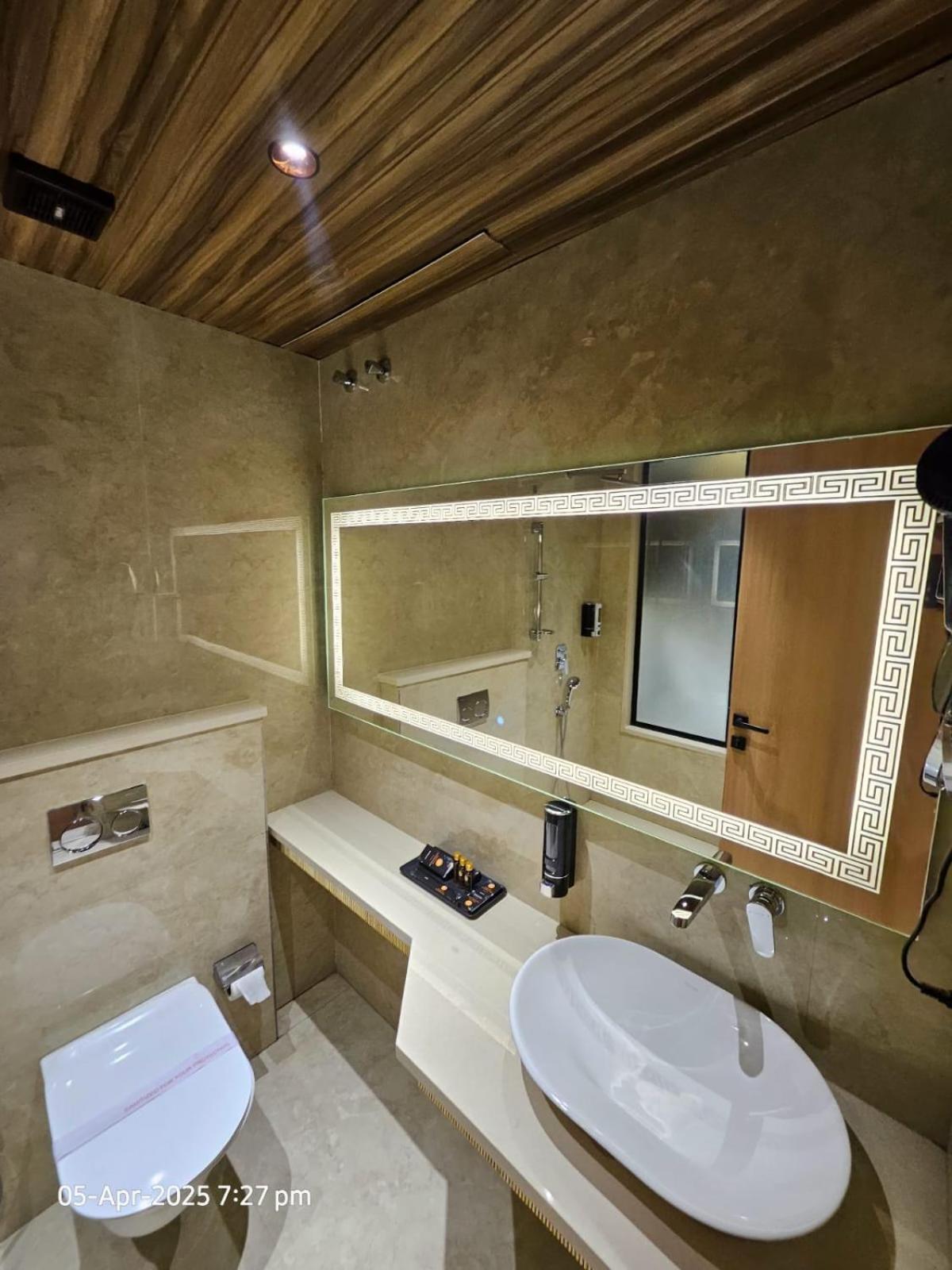 The Grand Suncity Hotel & Resorts بوبال المظهر الخارجي الصورة
